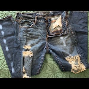 AE Distressed Jeggings